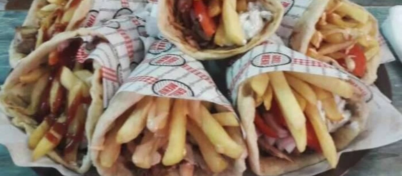 Το σουβλατζίδικο με την καλύτερη χειροποίητη πίτα στην Ελλάδα! (φώτο)